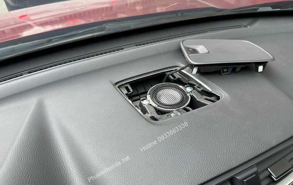loa_trung_tam_honda_crv_2019