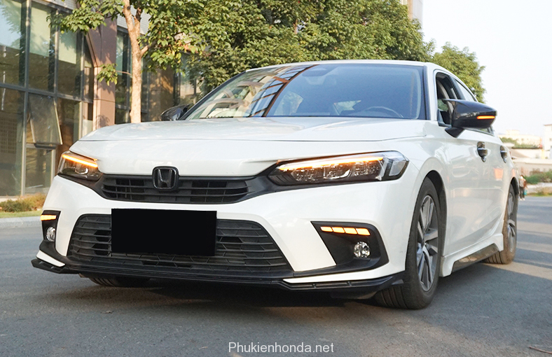 1_den_gam_truoc_civic_2022