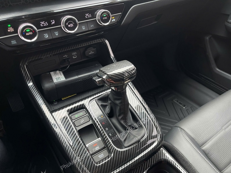 tay_nam_can_so_soi_carbon_honda_crv