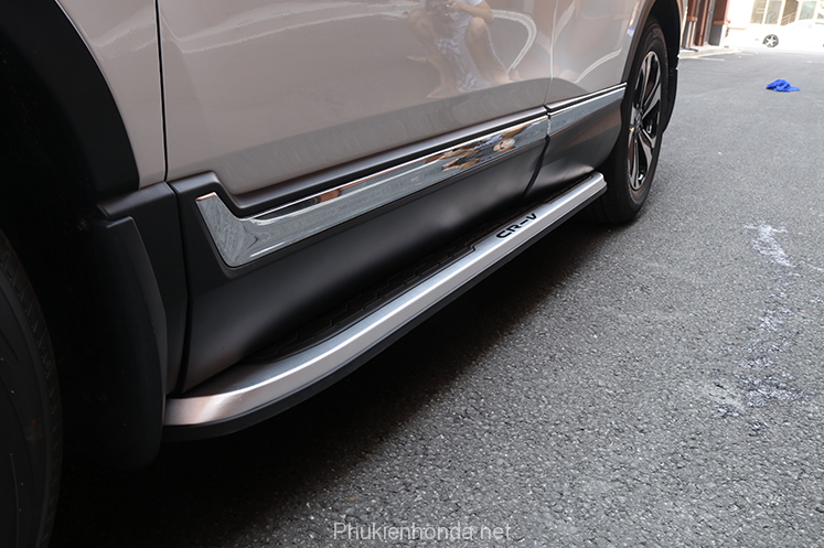 bac_len_xuong_honda_crv_2020
