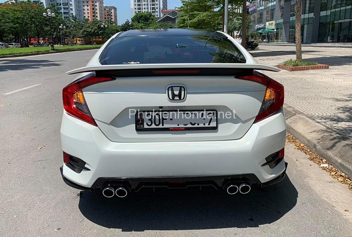 duoi_gio_civic_rs_2019