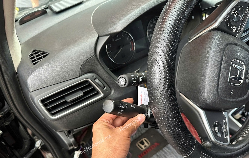 cong_tac_den_honda_brv_2025