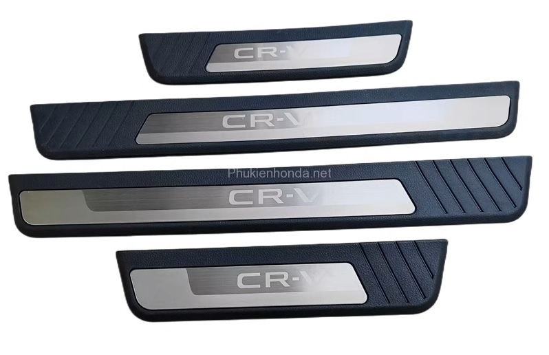 nep_buoc_chan_khong_den_honda_crv_2024