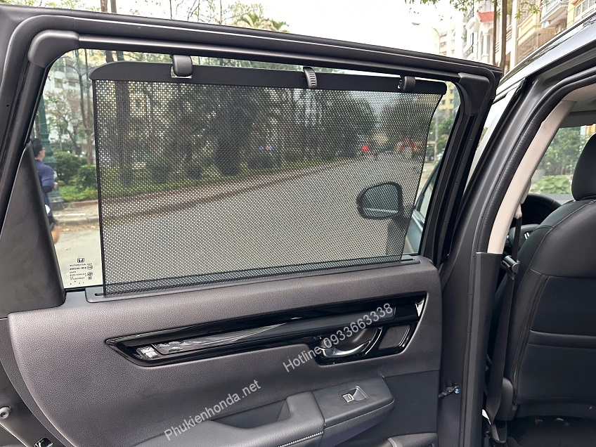 rem_rut_cua_sau_honda_crv_2023