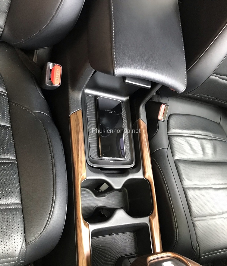 sac_dien_thoai_khong_day_cho_honda_crv
