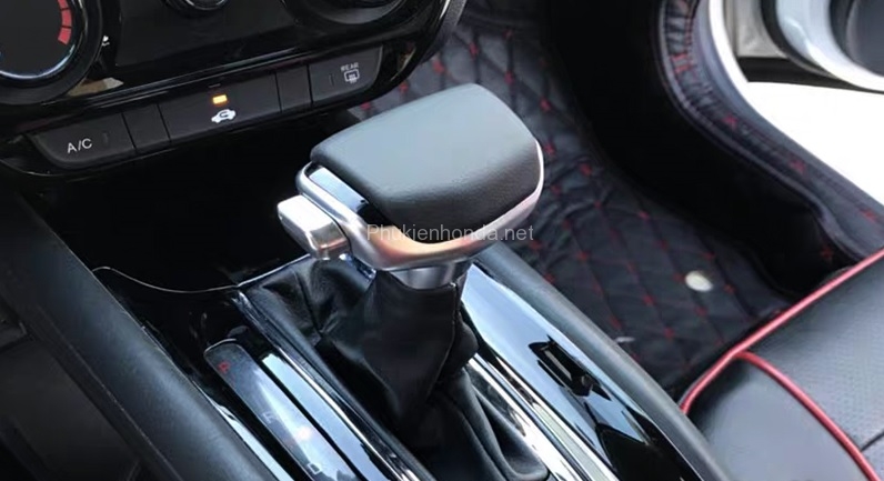 tay_nam_can_so_honda_hrv_2019