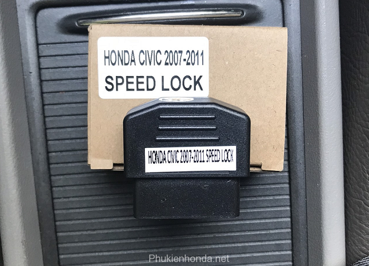 tu_dong_chot_cua_civic