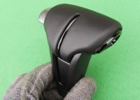 Tay nắm cần số bọc da cho Honda CR-V 2017-2023 (mẫu màu đen)