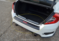 Trang trí và chống xước cốp loại Titan cho Civic 2016-2020