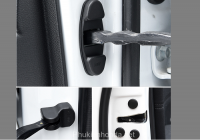 Một số phụ kiện bảo vệ và trang trí cửa xe Honda